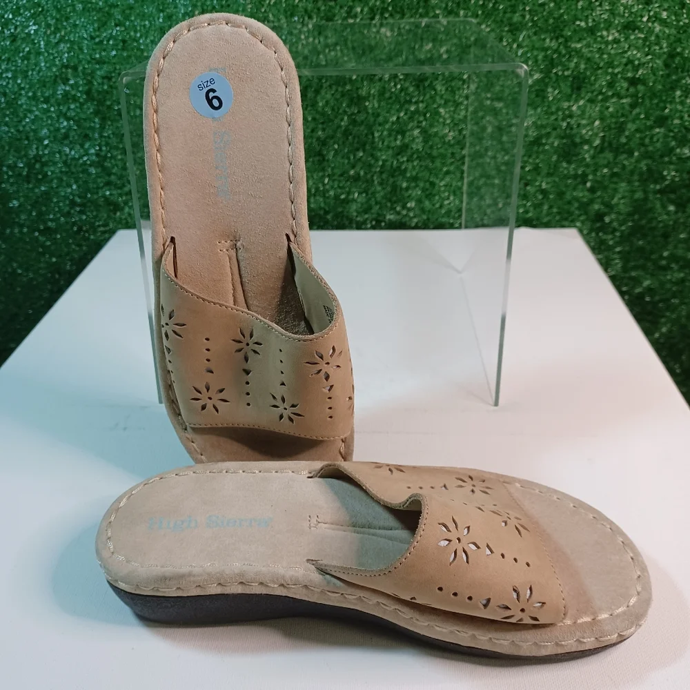 HIGH SIERRA, TAN SLIP-ON SANDALS, SIZE: 6